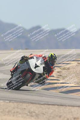 media/Sep-20-2025-Race Pace (Sat) [[d4e1b33f4d]]/Non Verified/Turn 12 (12pm)/